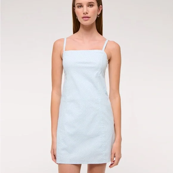 Light Blue Patterned Dress - Picture 2 of 4